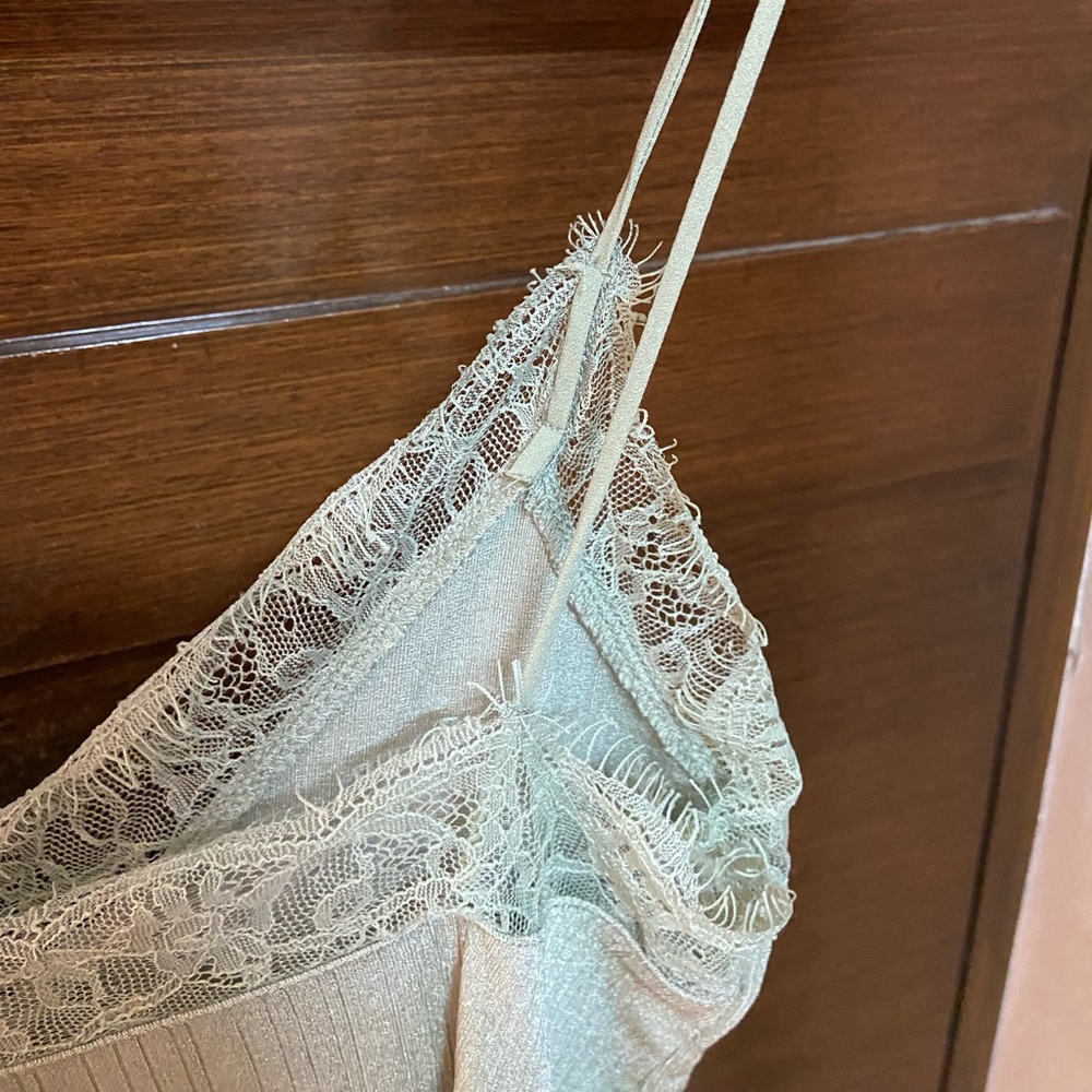 H&M lace net camisole - Picture 3 of 8